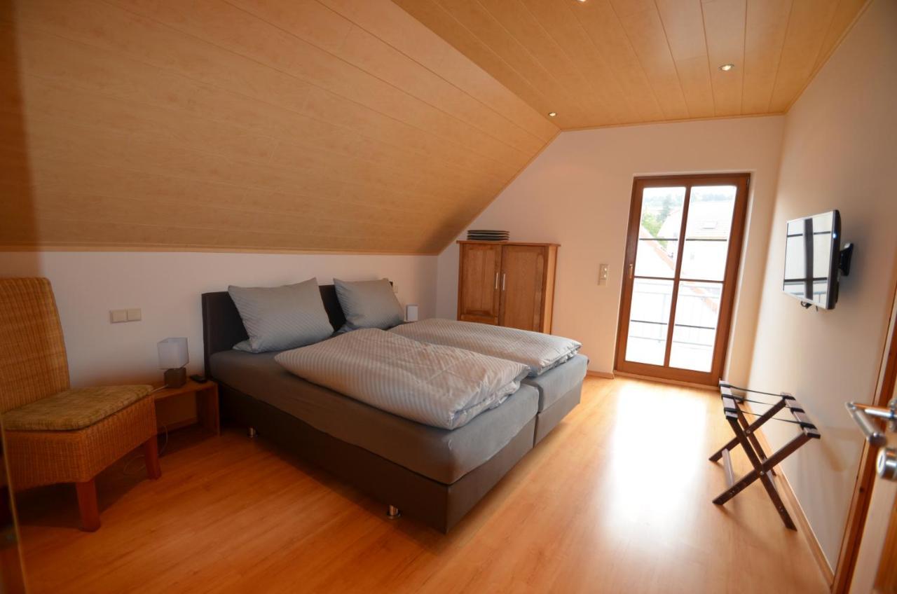 Hofgut Metzler Hotell Gau-Heppenheim Exteriör bild